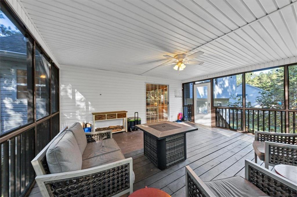 HIGHLAND POINTE - Residential