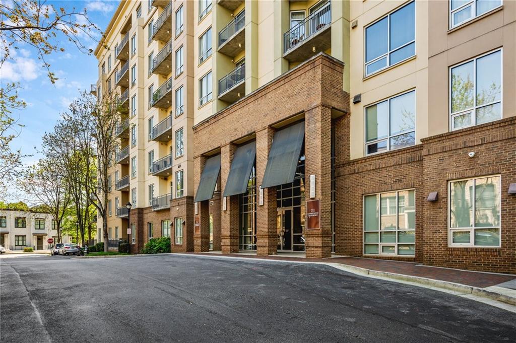 Cosmopolitan - Residential