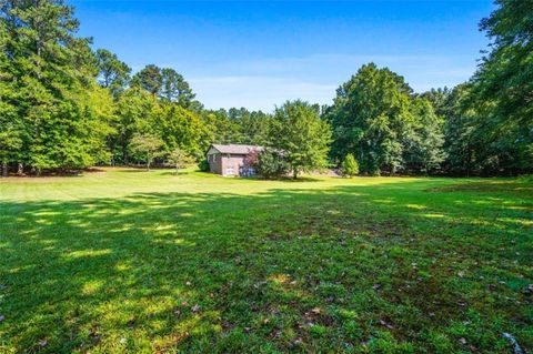 A home in Powder Springs