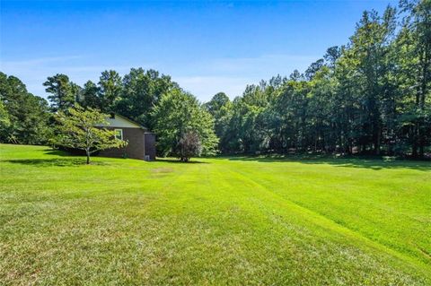 A home in Powder Springs