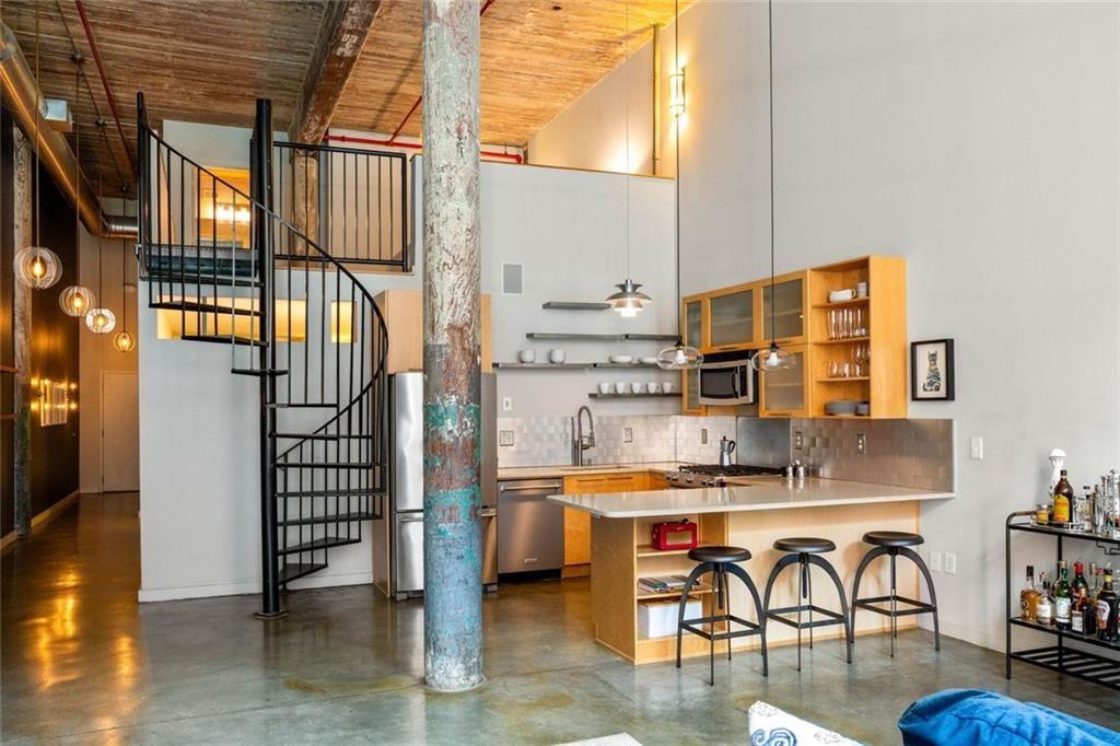 170 Boulevard SE E120