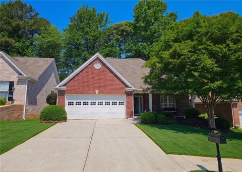 Homes For Sale - 930 Livery Circle<br/> Lawrenceville, GA 30046