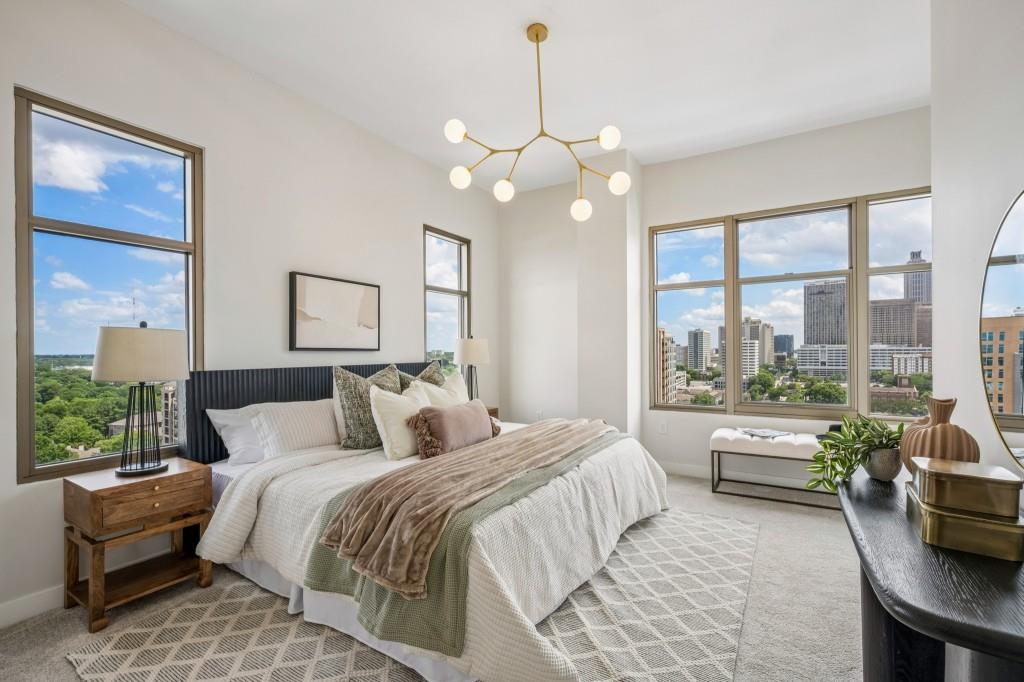565 Peachtree Street NE 1610