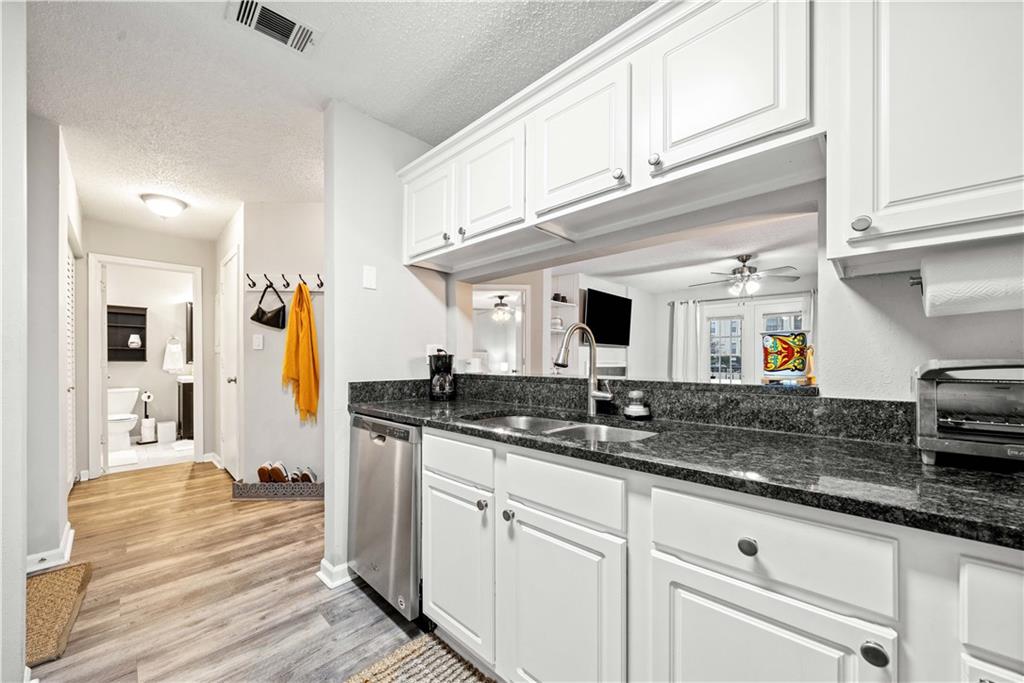 3655 Habersham Road #B129, Atlanta, Georgia image 7