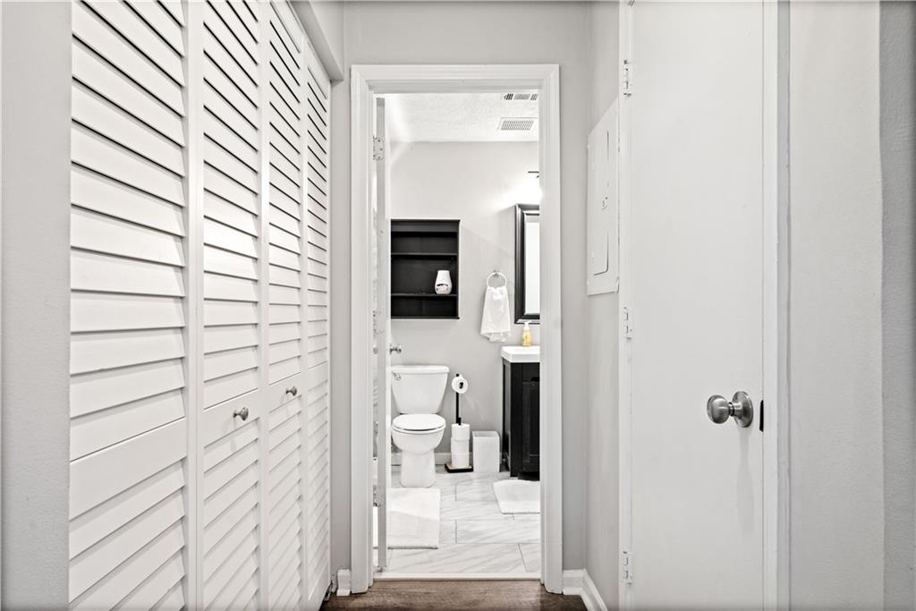 3655 Habersham Road #B129, Atlanta, Georgia image 8