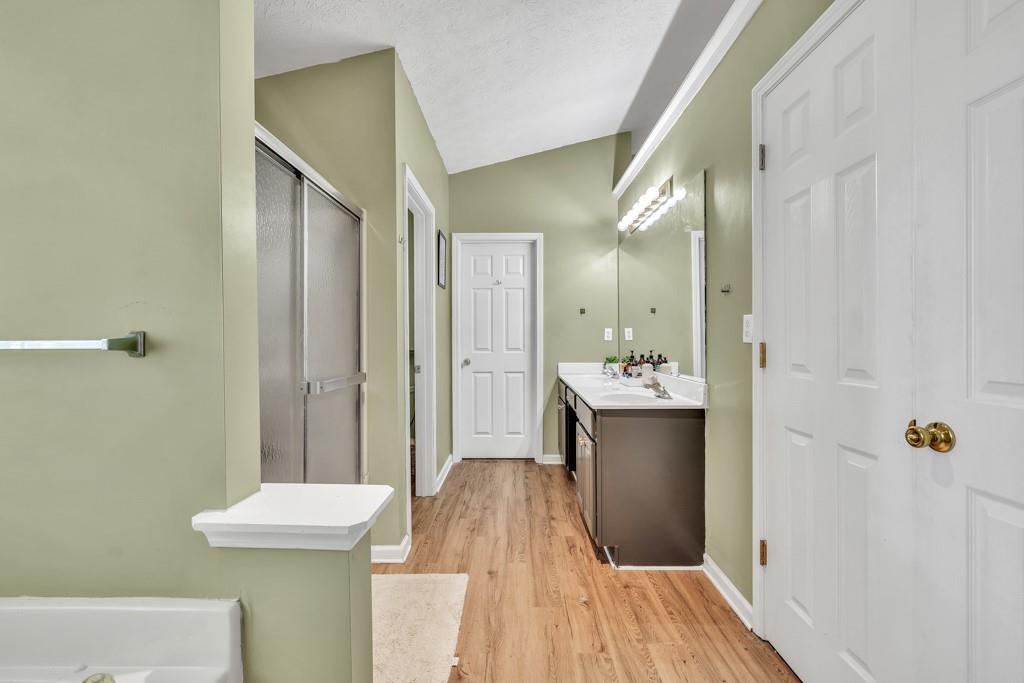 2780 Matlin Way, Buford, Georgia image 36