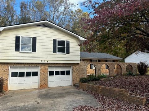 A home in Fairburn