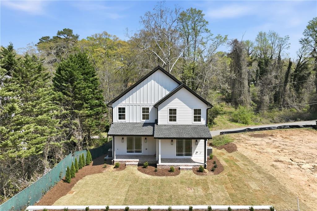 1121 Riverside Terrace