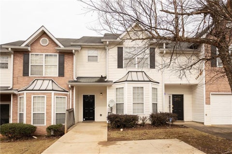 Townhouse For Rent - 1471 Riverrock Trail<br/> Riverdale, GA 30296