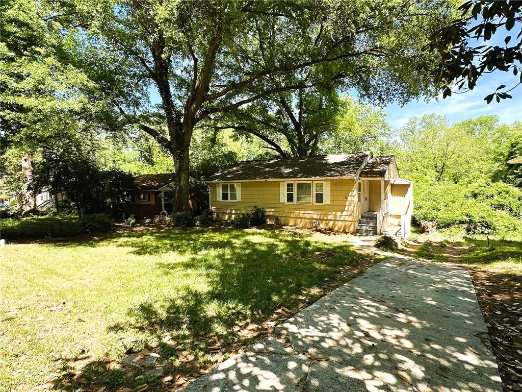 Photo of 1900 Meadow Lane, Decatur, GA 30032 (MLS # 7840460)