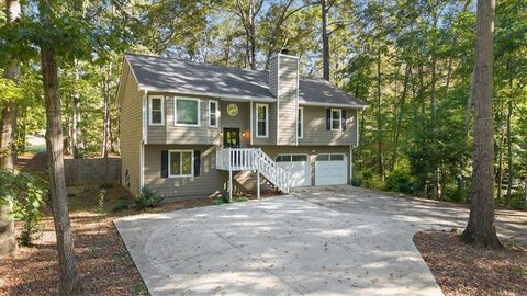 1528 Oakleaf Drive Auburn GA 30011