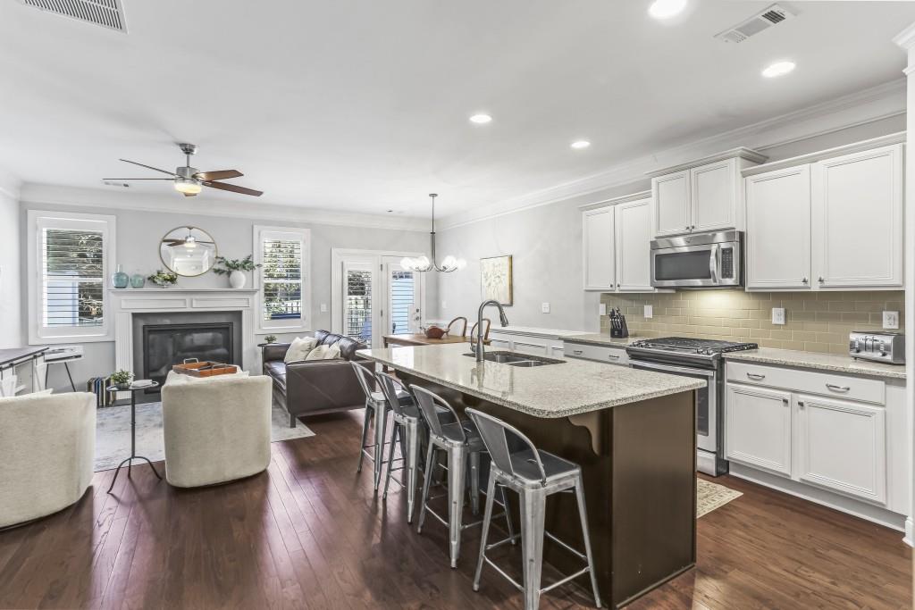 2772 Archway Lane