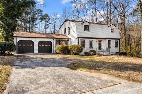 Homes For Sale - 2282 Tiffany Court<br/> Jonesboro, GA 30236