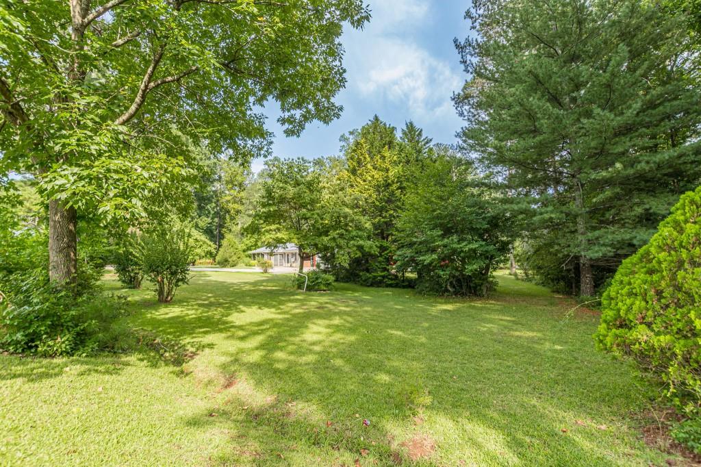 6652 Ridge Road