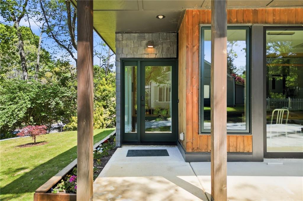 431 Leonardo Avenue NE