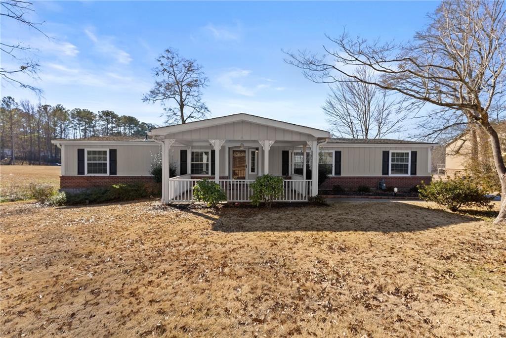 207 Arcado Road, Lilburn, Georgia image 3