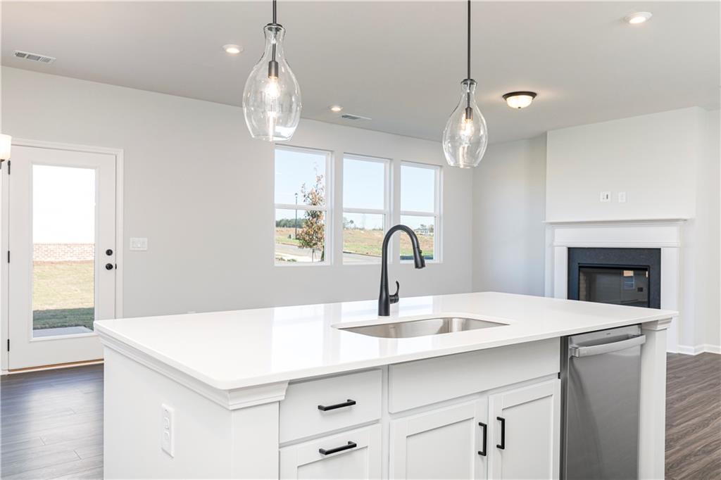 1934 Watson Falls Court