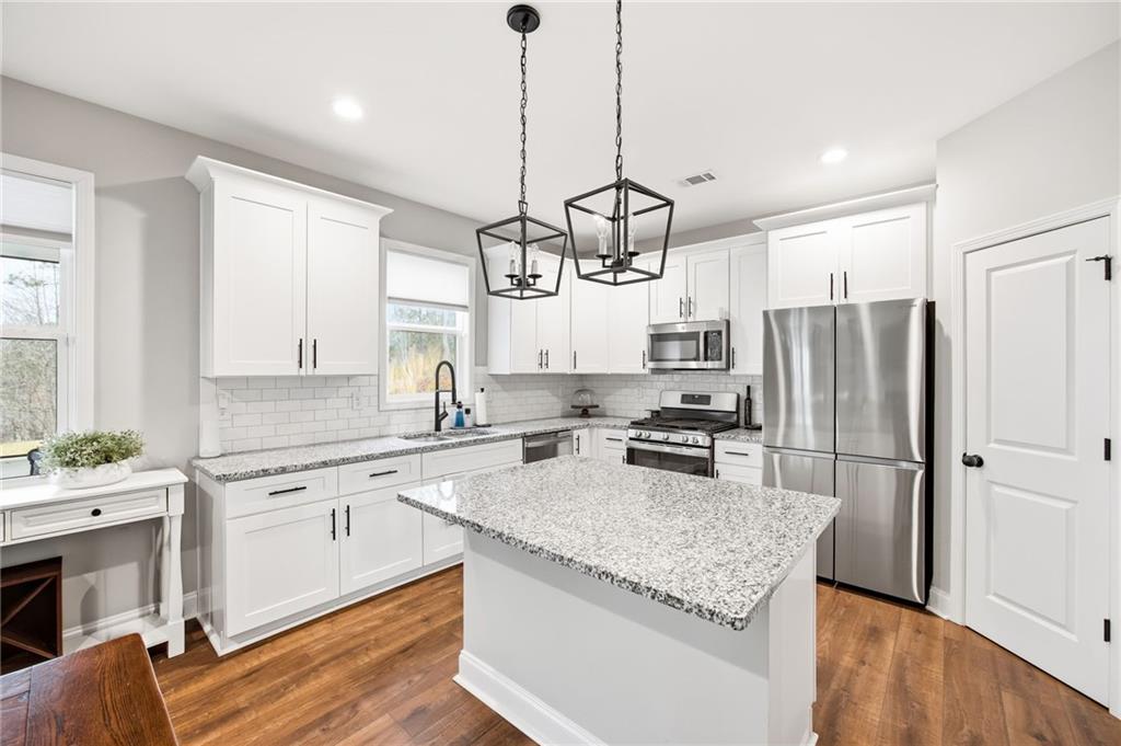 238 Observation Pointe