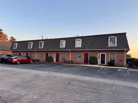 3925 Mountain View Road 3 C Oakwood GA 30566