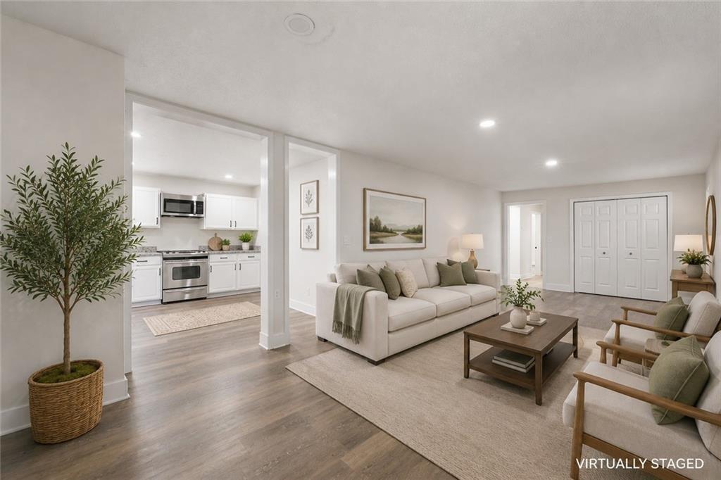 4755 Kent Road