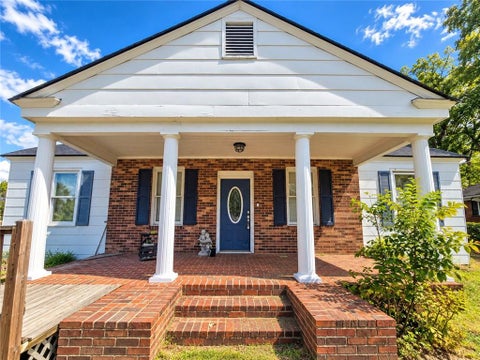 Homes For Sale - 5828 Oak Street<br/> Eastman, GA 31023