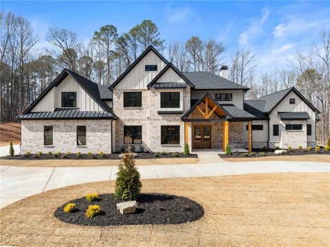 Homes For Sale - 1178 Pinnacle Drive<br/> Hoschton, GA 30548