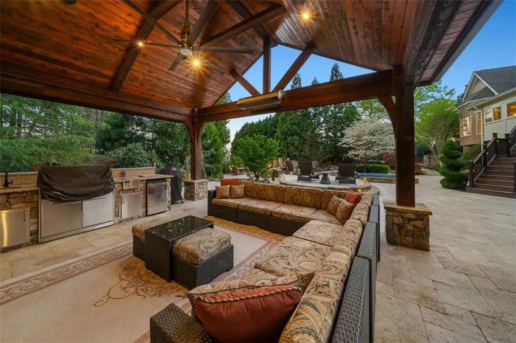 Peachtree City, Georgia 30269, United States, 6 Bedrooms Bedrooms, ,6 BathroomsBathrooms,Residential,Active,171765