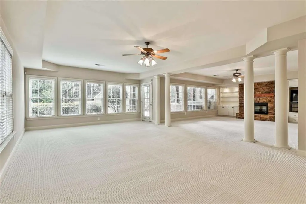 Peachtree City, Georgia 30269, United States, 6 Bedrooms Bedrooms, ,6 BathroomsBathrooms,Residential,Active,171765