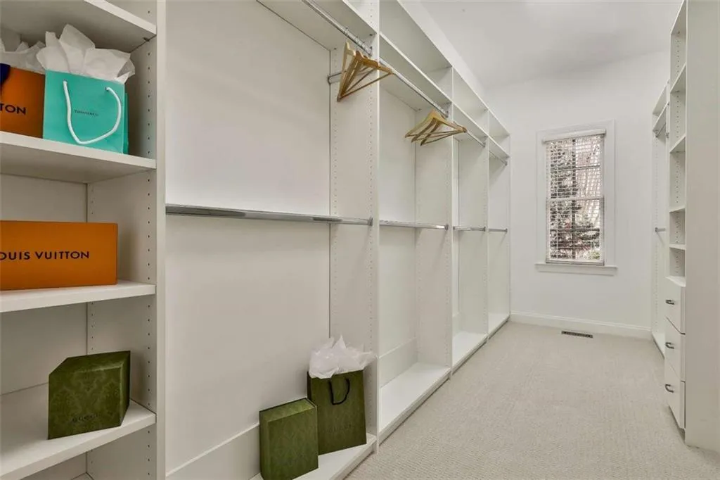 Peachtree City, Georgia 30269, United States, 6 Bedrooms Bedrooms, ,6 BathroomsBathrooms,Residential,Active,171765