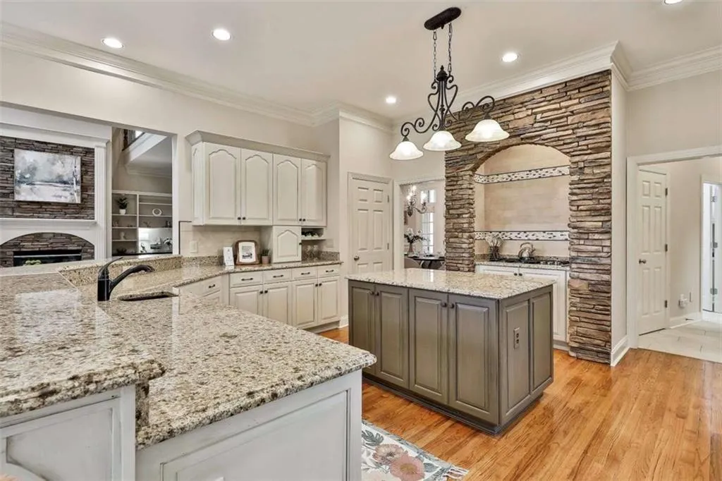 Peachtree City, Georgia 30269, United States, 6 Bedrooms Bedrooms, ,6 BathroomsBathrooms,Residential,Active,171765