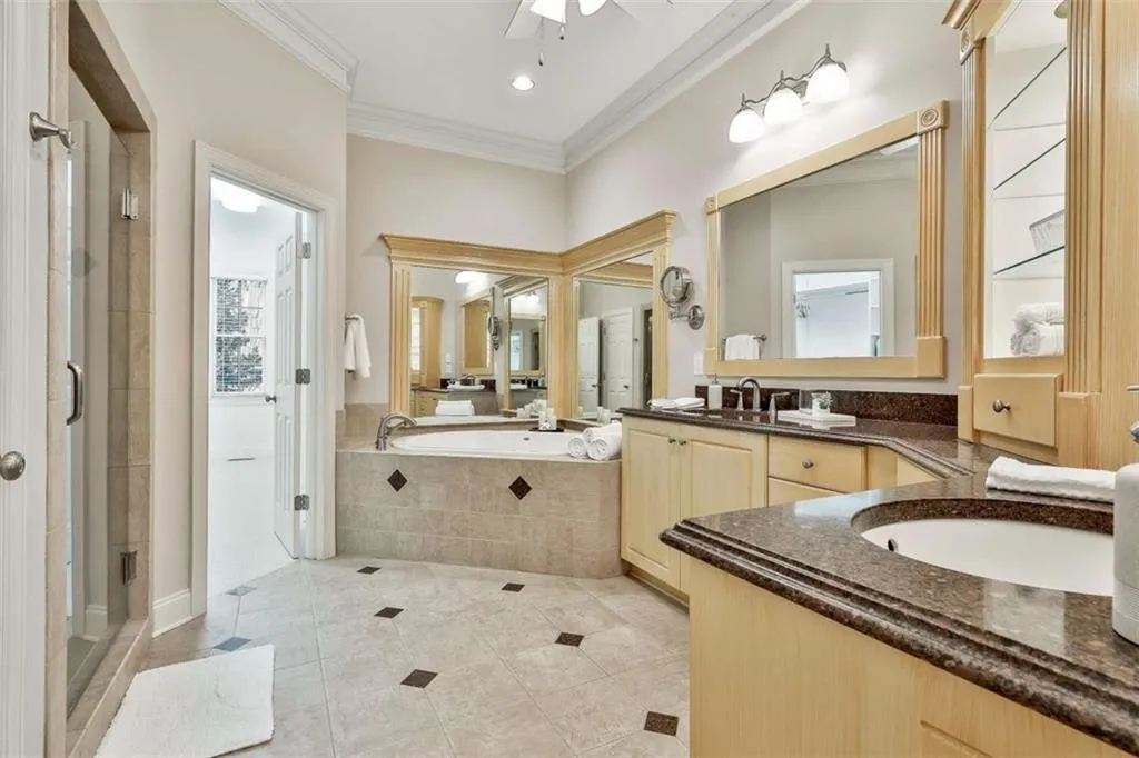 Peachtree City, Georgia 30269, United States, 6 Bedrooms Bedrooms, ,6 BathroomsBathrooms,Residential,Active,171765