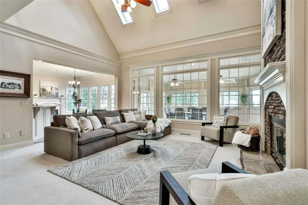 Peachtree City, Georgia 30269, United States, 6 Bedrooms Bedrooms, ,6 BathroomsBathrooms,Residential,Active,171765