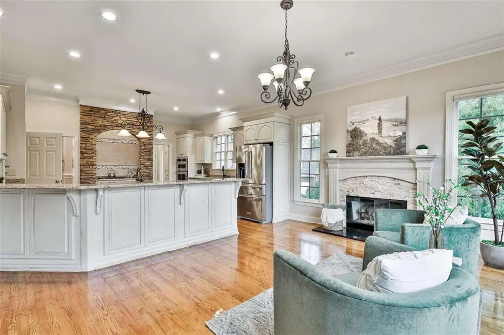 Peachtree City, Georgia 30269, United States, 6 Bedrooms Bedrooms, ,6 BathroomsBathrooms,Residential,Active,171765