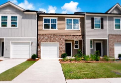 Townhouse For Rent - 2095 Emerson Dr Dr<br/> Auburn, GA 30011