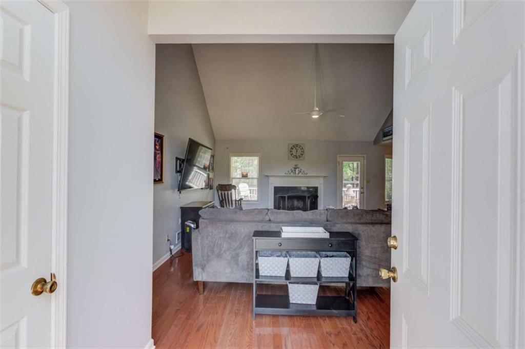 3314 Banks Mountain Dr