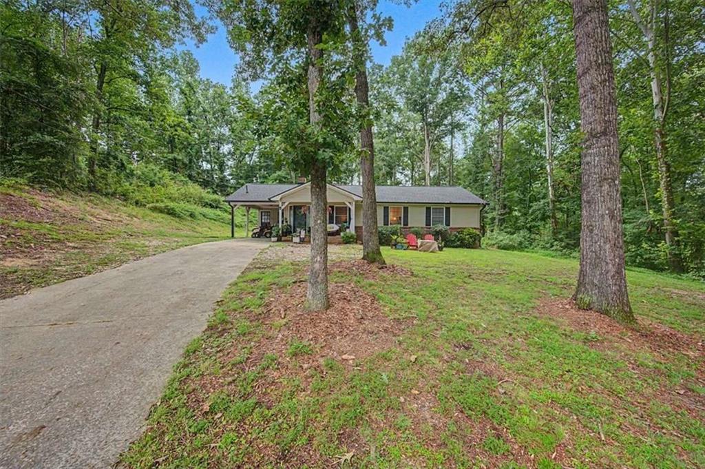 4 Shadowood Court