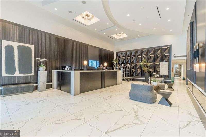 400 W Peachtree Street W 903