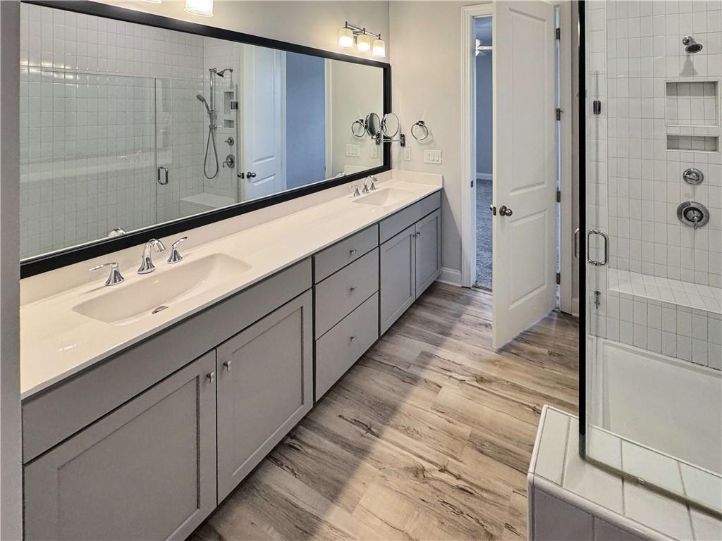 Village/ Town Lake & II - Residential Lease