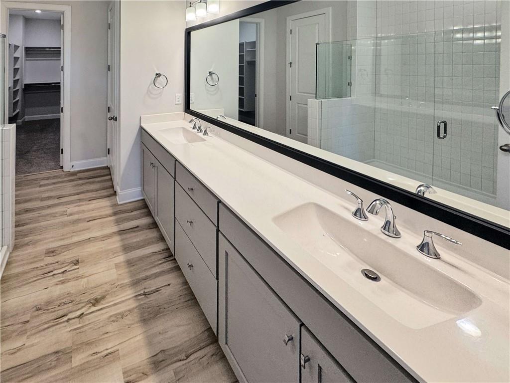 Village/ Town Lake & II - Residential Lease