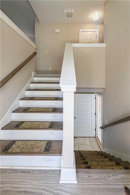 3336 Donna Way