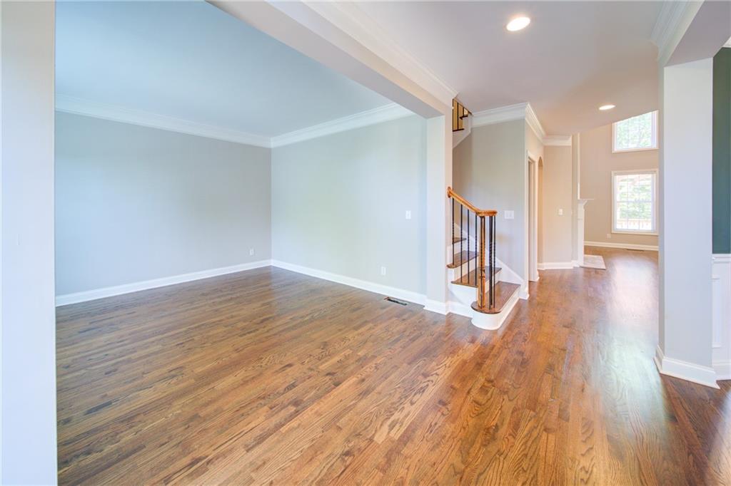5660 Cascade Trail