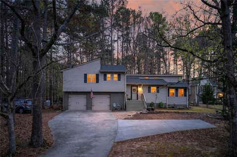 Homes For Sale - 3273 Greenhill Drive<br/> Carroll County, Villa Rica, GA 30180