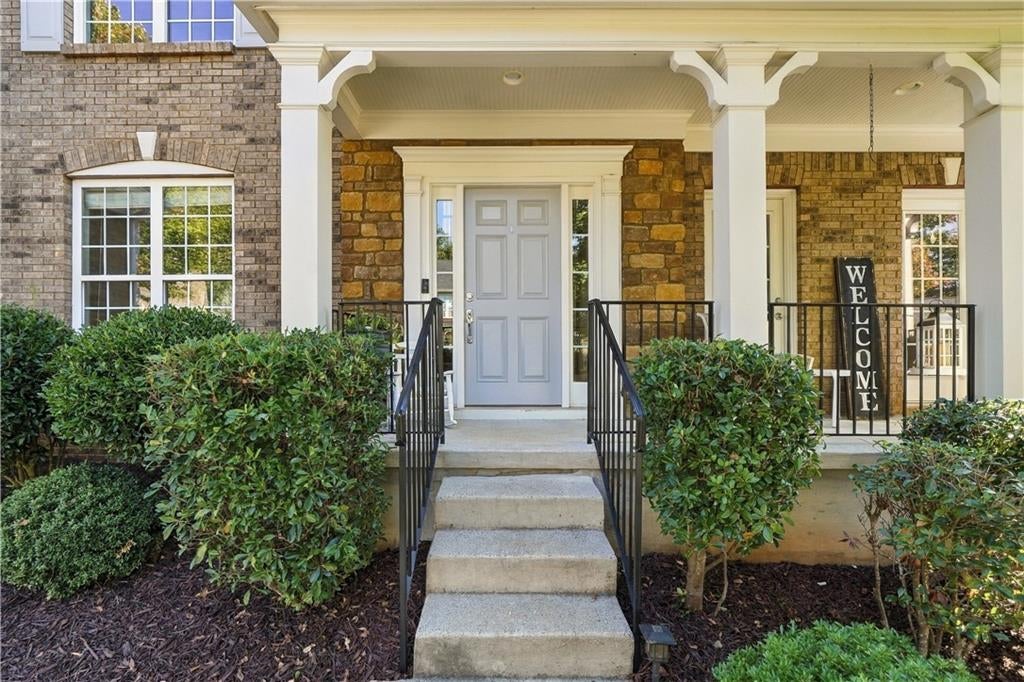 126 Edgewater Trail