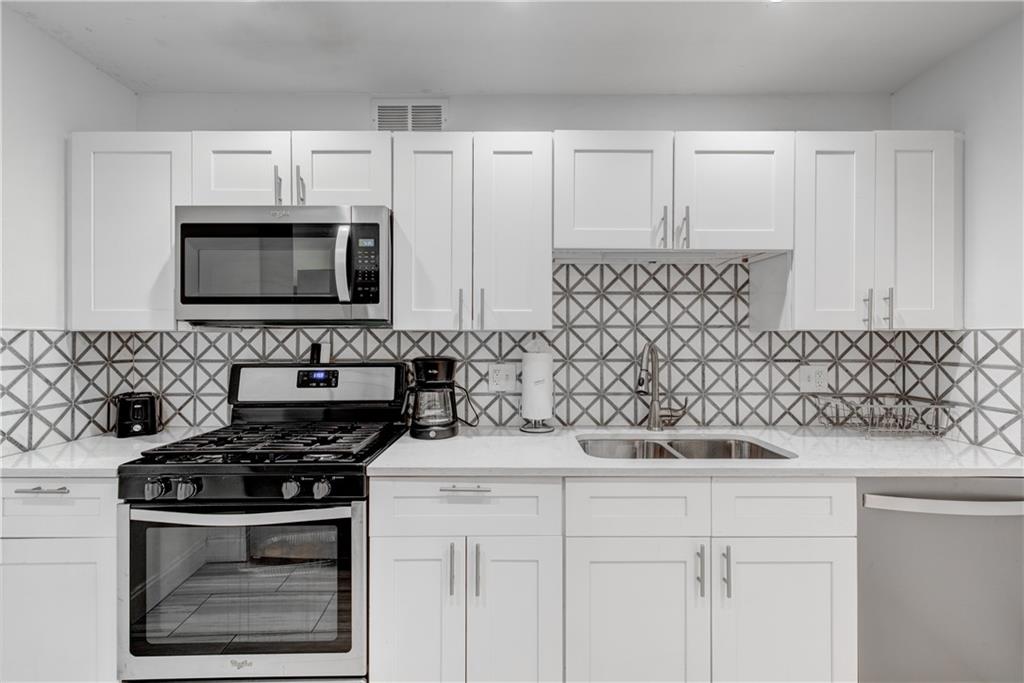 215 Piedmont Avenue NE 708