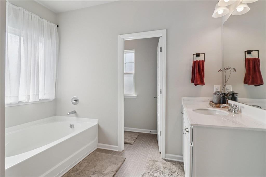 Chastain Overlook - Residential Lease