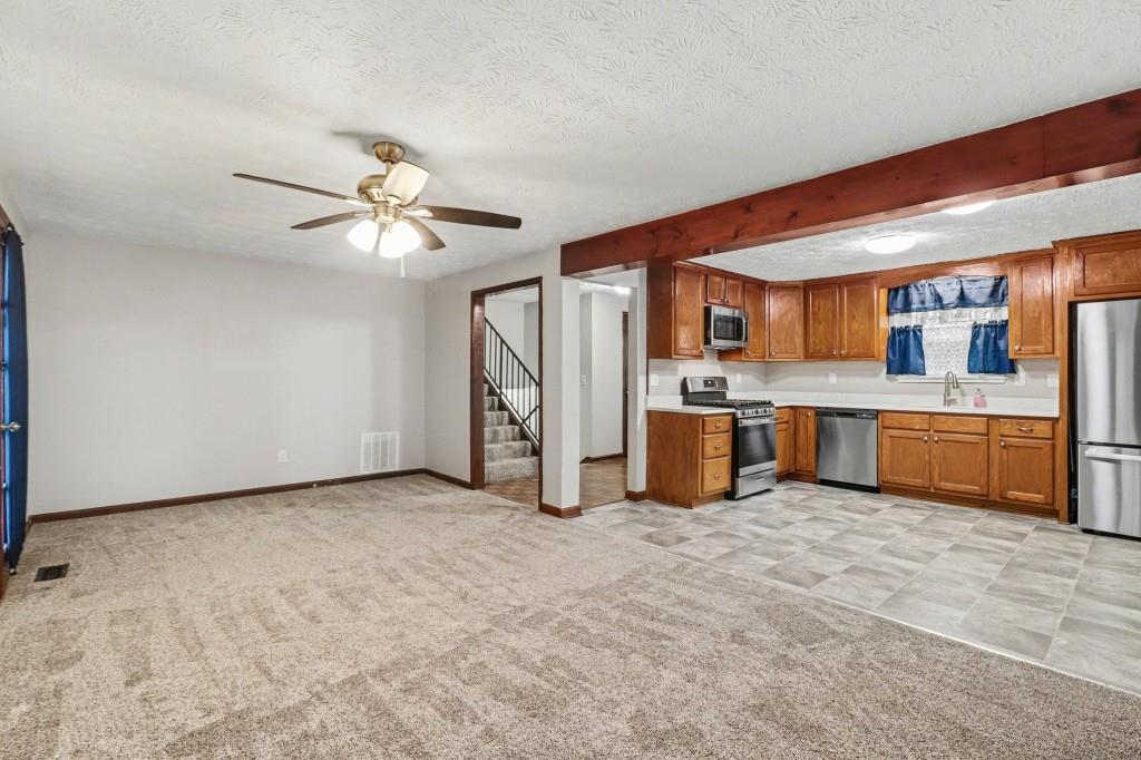3864 YEAGER Road