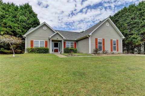 A home in Dacula