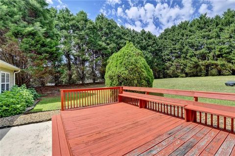 A home in Dacula