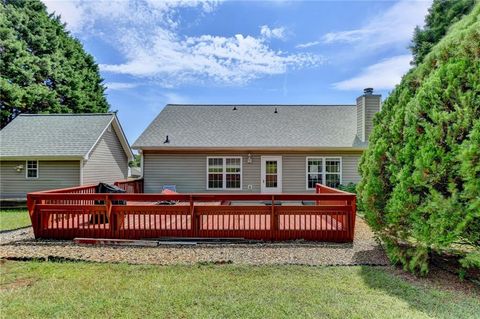 A home in Dacula