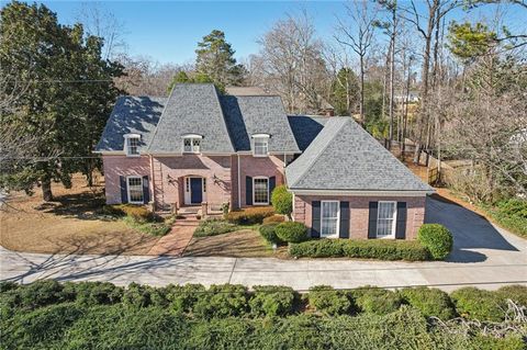 580 Glen Eagles Circle SE Marietta GA 30067